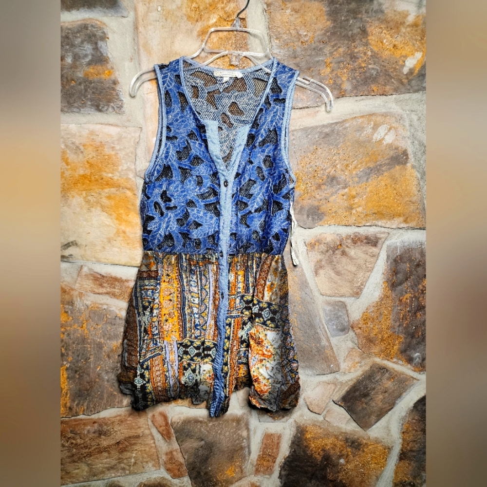 Gimmicks by BKE Blue and Gold Patchwork Lace Tank Blouse